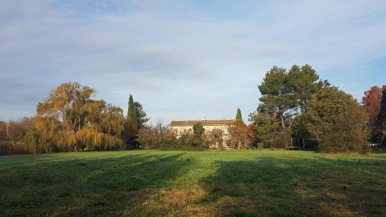 Mas De Ferigoulet -"La Rose Des Vents"& Univers Enfants "Lou Pitchoun" Orgon Exterior photo