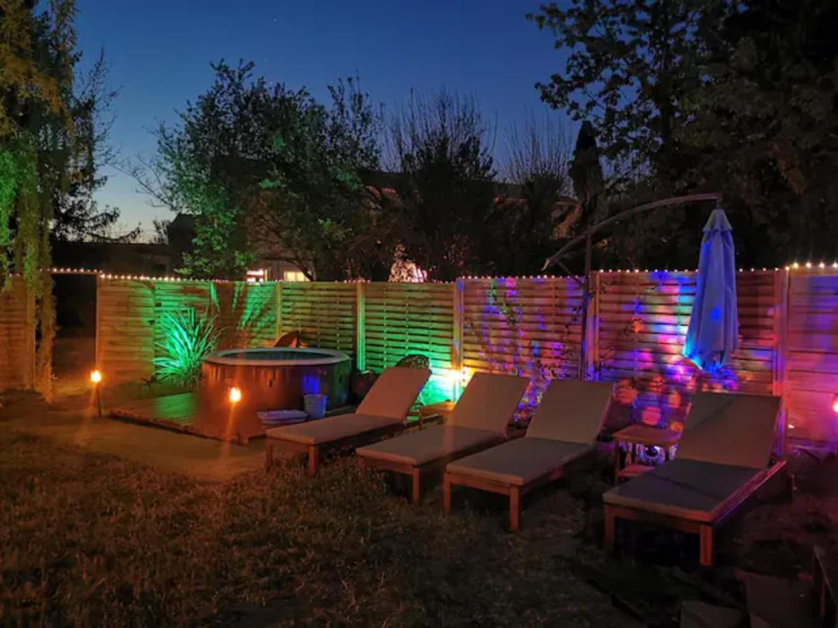 Mas De Ferigoulet -"La Rose Des Vents"& Univers Enfants "Lou Pitchoun" Orgon Exterior photo